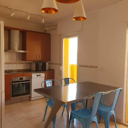 شقة Apartamento Terraza Soleada, Centro 5 Min A Pie, Dos Playas A 150 Metros