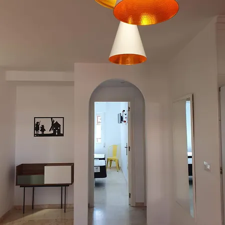 Apartamento Terraza Soleada, Centro 5 Min A Pie, Dos Playas A 150 Metros شقة *