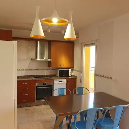 Apartamento Terraza Soleada, Centro 5 Min A Pie, Dos Playas A 150 Metros *