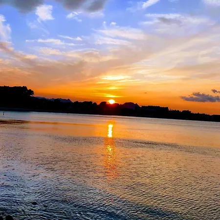 Apartamento Terraza Soleada, Centro 5 Min A Pie, Dos Playas A 150 Metros